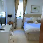Luxury Stay At Kidbrooke Village